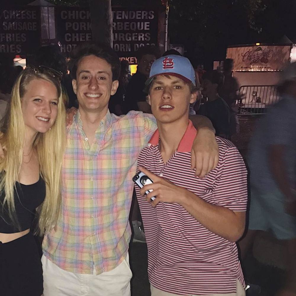 Meet your Posher, Sash